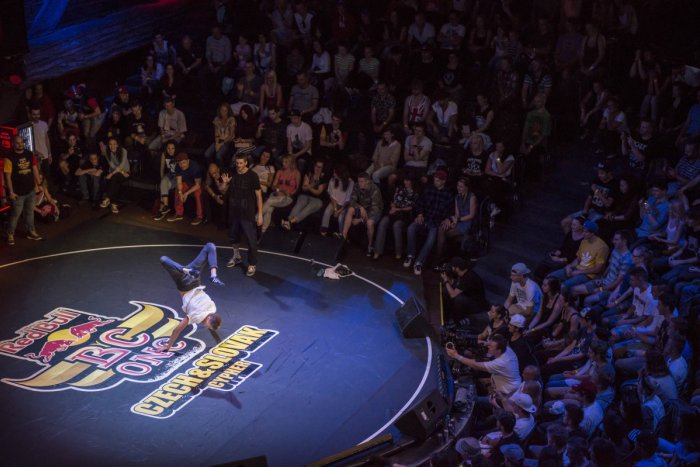 Ilustračný obrázok k článku Banská Bystrica sa na chvíľu stane Mekkou pouličného tanca