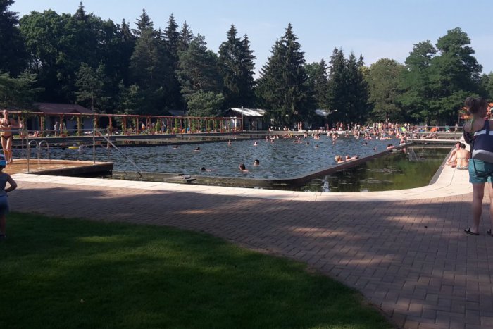 Ilustračný obrázok k článku Počuli ste už o bio bazéne? Máme taký aj na Slovensku - Bio bazén Borovica