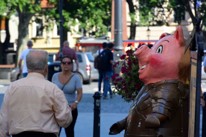 Ilustračný obrázok k článku POZNÁMKA Centrum ako lunapark: Stratili sme v Bratislave už akýkoľvek vkus?