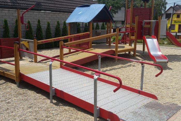 Ilustračný obrázok k článku Ružinov začne s obnovou detských ihrísk. Pozrite sa, ktoré dostanú nový „lesk"