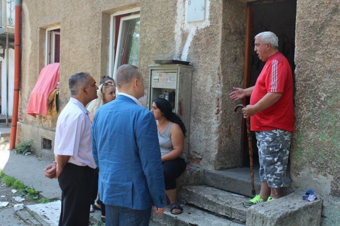 Ilustračný obrázok k článku Koordinátori s radnými navštívili rómsku komunitu na Bratislavskej: Takéto sú ich plány