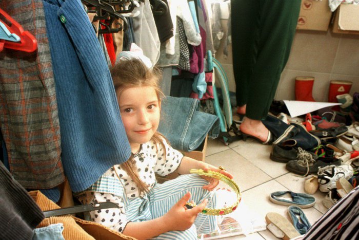 Ilustračný obrázok k článku Chcete pomáhať rodinám v núdzi? Môžete. Zájdite do nového charitného obchodu vo Vrakuni