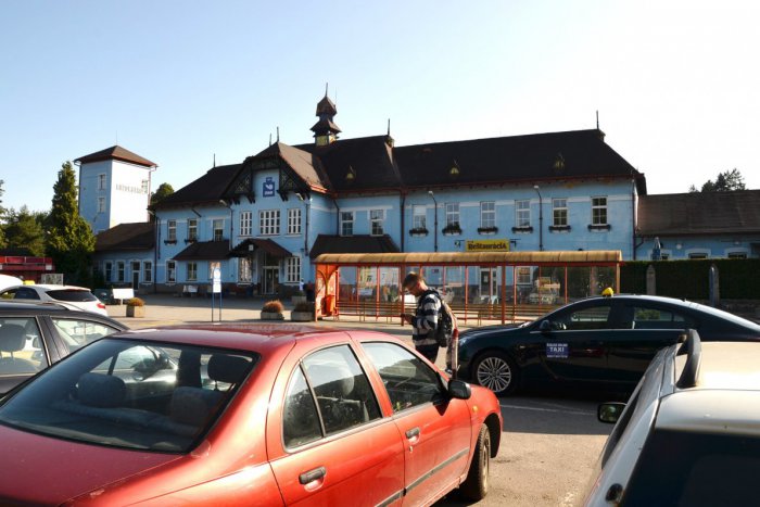 Ilustračný obrázok k článku Fajčiari to majú ťažké: Dolnokubínčan (31) v autobusovom prístrešku ani nedofajčil a zaplatil 20 eur!