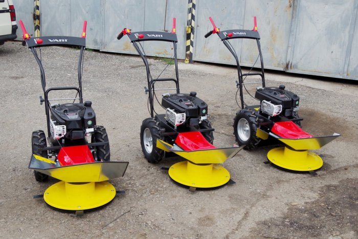 Ilustračný obrázok k článku Technické služby sľubujú intenzívnejšie kosenie: Aha, čo kúpili...