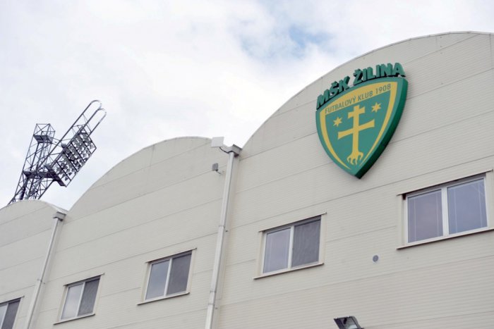 Ilustračný obrázok k článku Trenčín si zahrá s Rumunmi: Na večerný zápas v Žiline je pripravená aj polícia