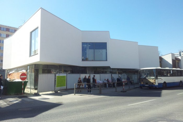 Ilustračný obrázok k článku Brezniansky obchodný dom bojuje o titul: Nominovali ho na prestížnu Cenu za architektúru