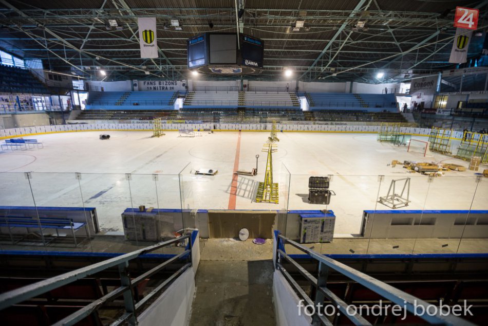 Ilustračný obrázok k článku Hokejová Nitra zbrojí: Prichádza obranca s pekelne rýchlou strelou!