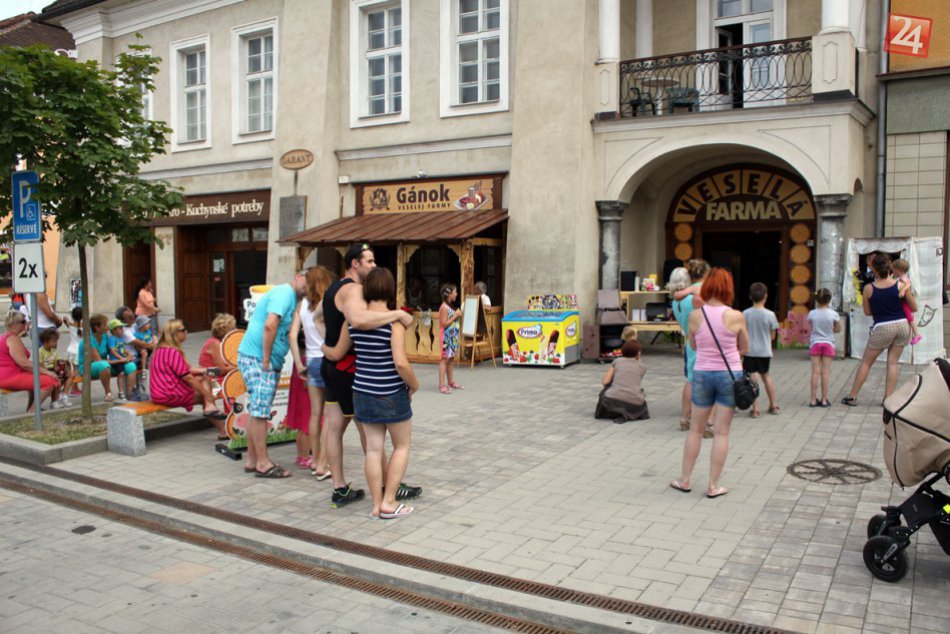 Ilustračný obrázok k článku Vo Veselej Farme bude ďalší deň šitý pre deti: Čo môžu zažiť najmladší Rožňavčania tentoraz?