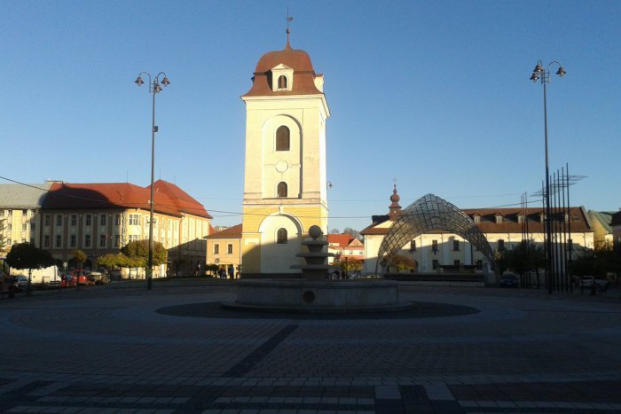 Ilustračný obrázok k článku Rachot, buchot, rana: Brezňania sú zvedaví, čo je za tým