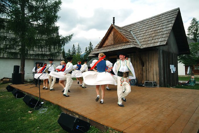 Ilustračný obrázok k článku Zážitok, aký sa naskytne iba výnimočne: Liptov čaká svadba ako remeň!