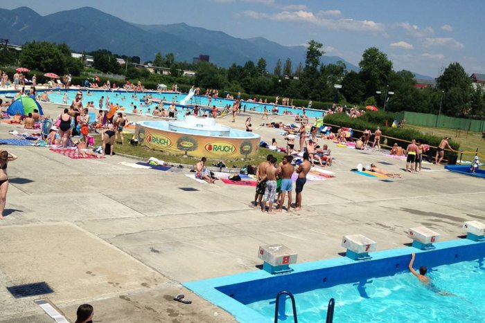 Ilustračný obrázok k článku Ako to frčí na martinskom letnom kúpalisku? Vieme, koľko zacvakáte!