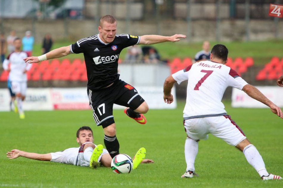 Ilustračný obrázok k článku Duel MFK Skalica - ŽP Šport Podbrezová skončil bezgólovou remízou: Oba tímy berú bod