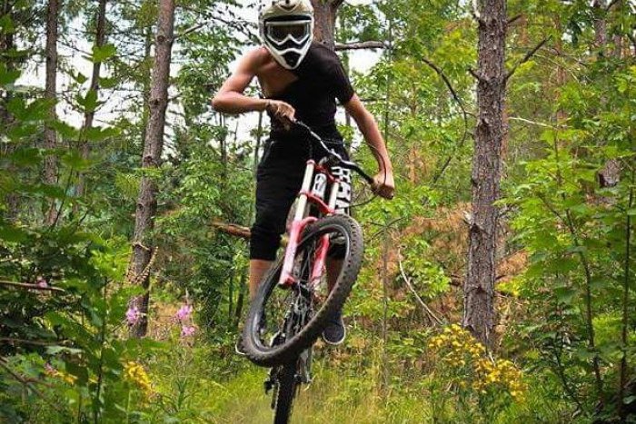 Ilustračný obrázok k článku Adrián (14) s kamošmi nakrútil VIDEO plné adrenalínu: Takto ísť dole Urpínom by si trúfol málokto