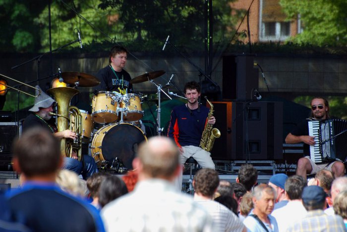 Ilustračný obrázok k článku SKvelý fest chce ukázať dobré kapely: Minifestival v Žiline predstaví, čo z rádií nepočujeme