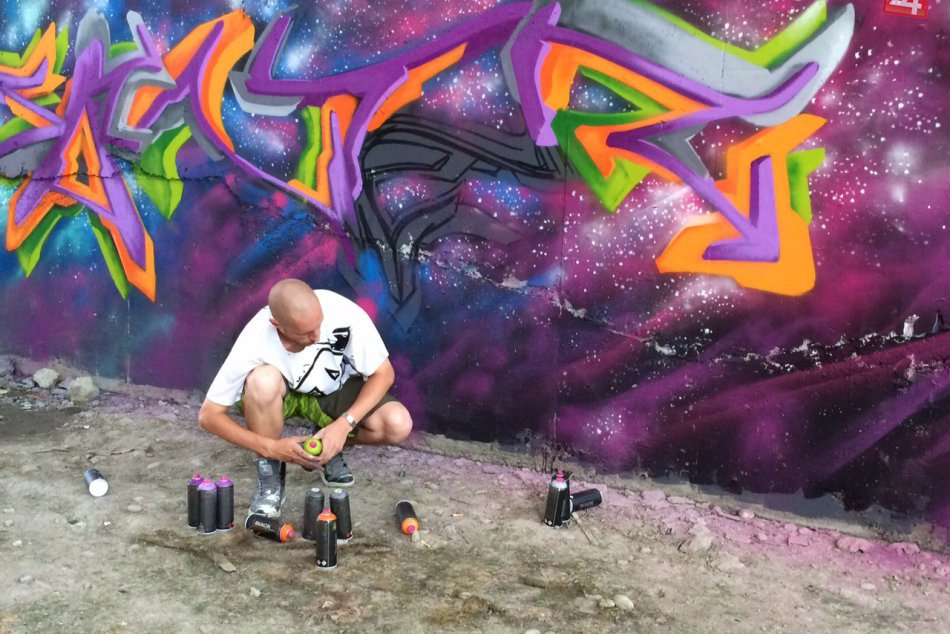 Ilustračný obrázok k článku Graffiti nie sú len "čmáranice na ulici". Na legálnej stene v Petržalke sa o tom môžete presvedčiť sami