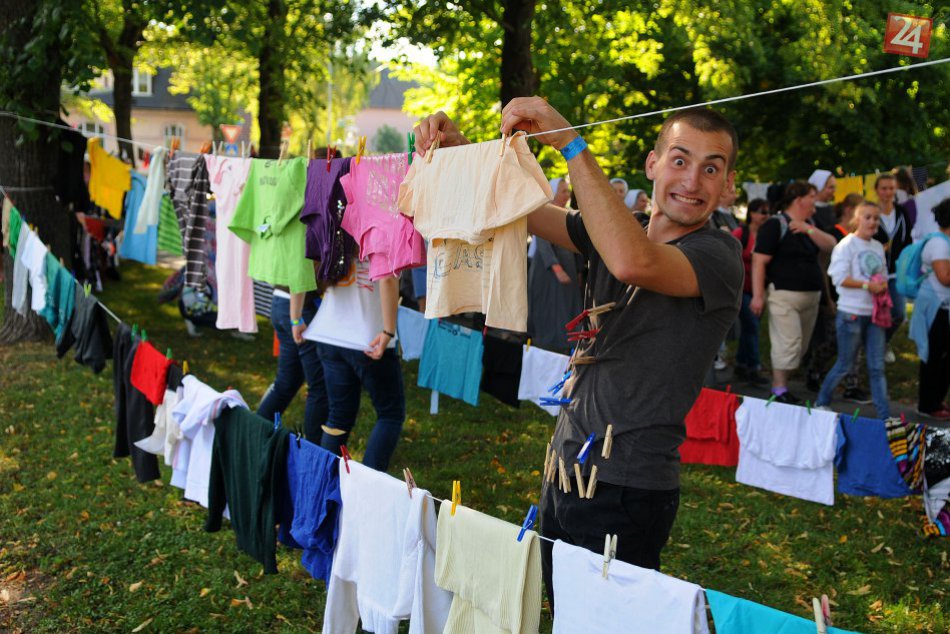 Ilustračný obrázok k článku Megaakcia v Poprade priniesla aj megavýsledok: Vyzbieralo sa až pol tony šatstva!