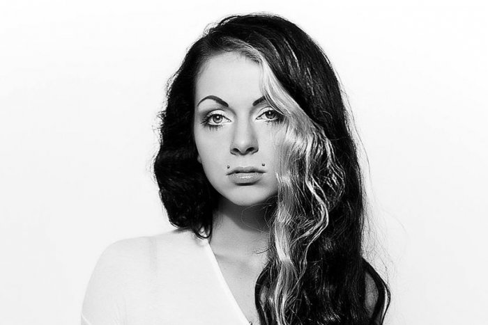 Ilustračný obrázok k článku Mladá tatérka (23) z Bystrice: Je rozdiel potetovať si ruku lebkami v tridsiatke než v pätnástke