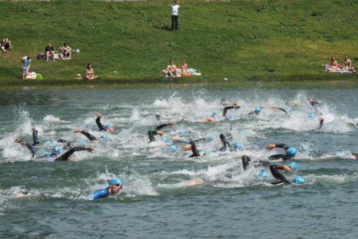 Ilustračný obrázok k článku Výzva pre tých, čo sú ochotní siahnuť na dno svojich síl: Najextrémnejší triatlon v strednej Európe prejde aj cez náš okres