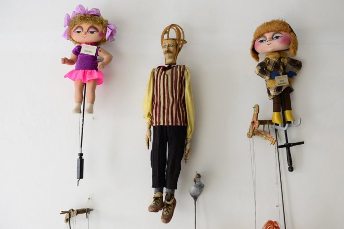 Ilustračný obrázok k článku Zomrel herec Jozef Skovay, dabingový hlas Gejzu v seriáli Miazgovci