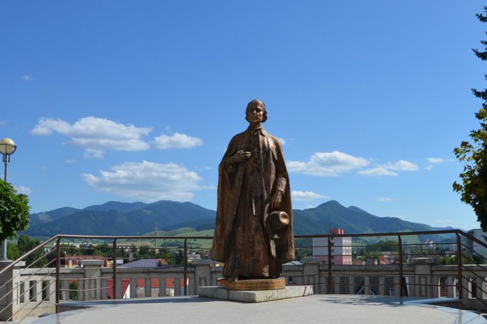 Ilustračný obrázok k článku TIPY na VÍKEND: Liptovský folklór v Bešeňovej, droby v Štiavničke, kino pod holým nebom v Sliačoch a ďalšie