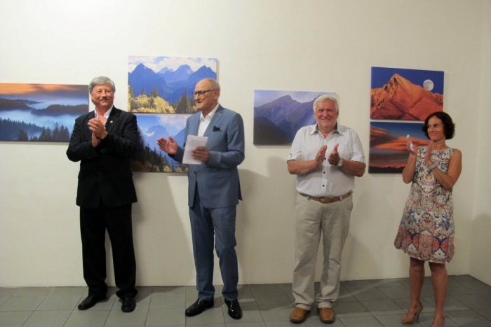 Ilustračný obrázok k článku Praha si prezerá fotografie troch Ružomberčanov: Primátor je medzi nimi