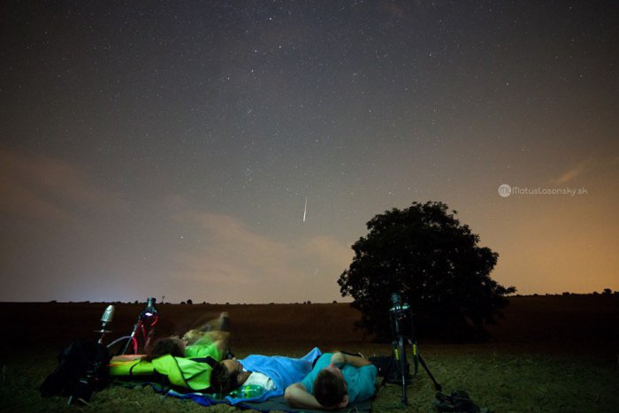 Ilustračný obrázok k článku Perzeidy nad Hlohovcom objektívom fotografa Matúša: Trik ako na to vnútri, FOTO