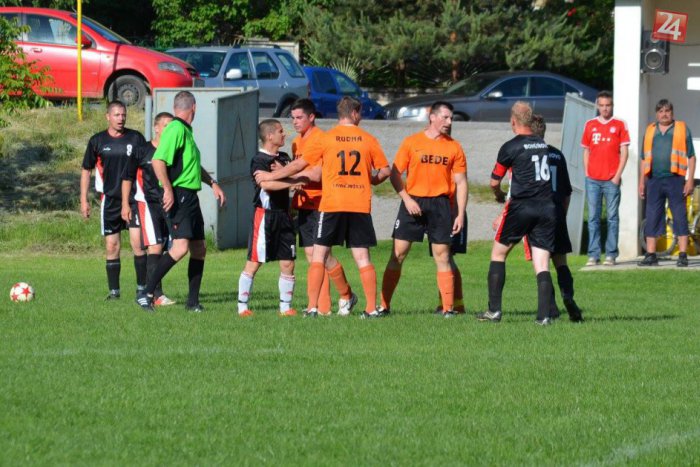 Ilustračný obrázok k článku KOMPLETNÝ PREHĽAD: Na trávnikoch to cez víkend žilo