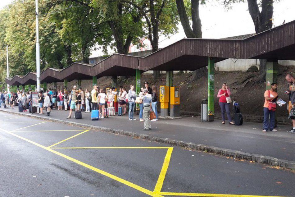 Ilustračný obrázok k článku Mesto skrášľuje Predstaničné námestie zo svojho. Teraz je na rade investor, ktorý vyzýva magistrát k doriešeniu dodatku