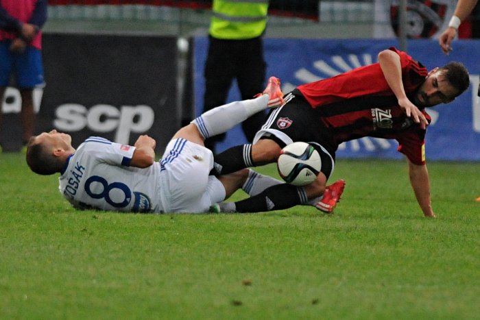 Ilustračný obrázok k článku Ružomberský fanúšik si na prvé víťazstvo musí počkať: Tretia remíza MFK