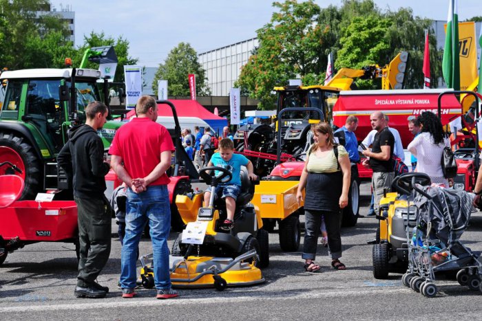 Ilustračný obrázok k článku Agrokomplex otvoril svoje brány pre návštevníkov: Začal sa 42. ročník poľnohospodárskej výstavy