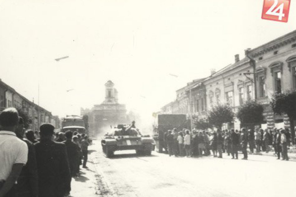 Ilustračný obrázok k článku Zábery, z ktorých ešte aj dnes behá mráz po chrbte: August 1968 v Poprade zachytený na unikátnych fotkách!