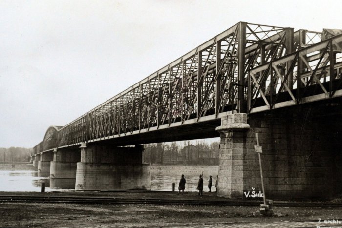 Ilustračný obrázok k článku VIDEO: Starý most dominanta mesta, Nový most ešte len „na papieri"