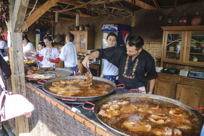 Ilustračný obrázok k článku Lučenské hodovanie začína už vo štvrtok: Cez TIETO ulice neprejdete!