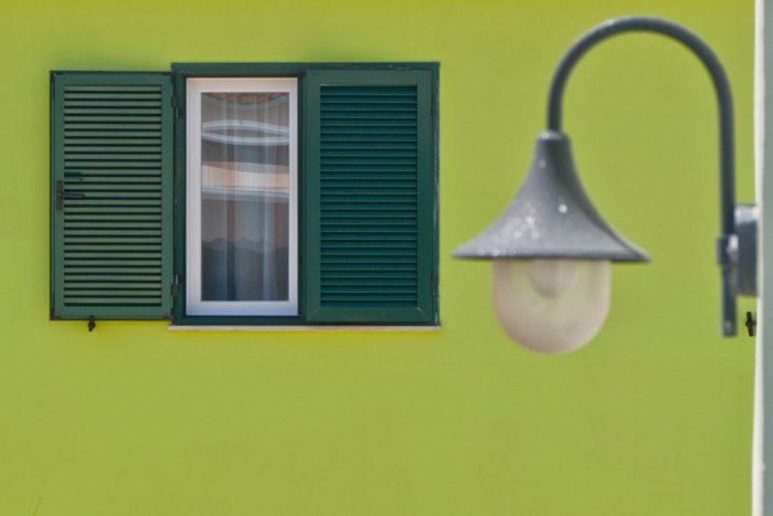 Ilustračný obrázok k článku Zaujímavý lup: zlodej ukraodl 13 pouličných lámp