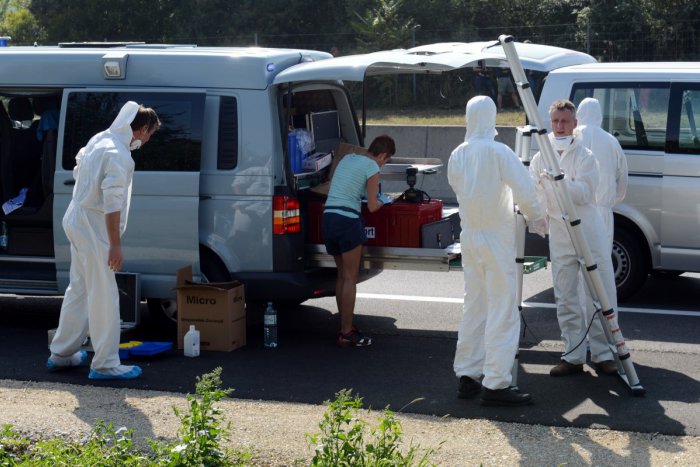 Ilustračný obrázok k článku Rakúska polícia potvrdila 71 obetí utečencov, z toho štyri deti