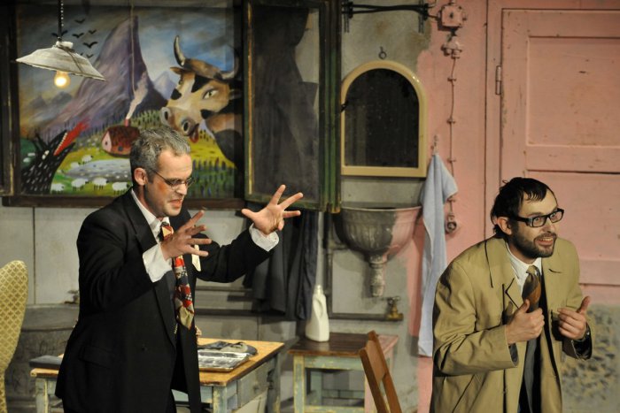 Ilustračný obrázok k článku Komédia plná slovenských hviezd zavíta do Topoľčian: Tešte sa na Mariána Miezgu či Lukáša Latináka!