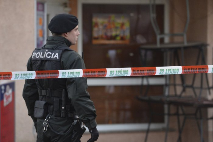 Ilustračný obrázok k článku Útok teleskopickým obuškom: Poškodení mladíci skončili v nitrianskej nemocnici