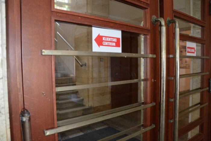 Ilustračný obrázok k článku Ružomberčan (30) nerátal s kamerami v Mestskom úrade: So svojim úlovkom sa musel rozlúčiť