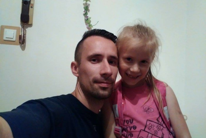 Ilustračný obrázok k článku NA VLASTNEJ KOŽI: Otecko prváčky z Popradu prezradil, čo zažíval pred štartom školy