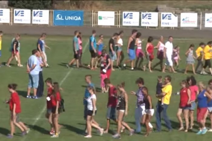 Ilustračný obrázok k článku Na futbalovom štadióne vo Svite vládla neopísateľná radosť: Veď pozrite, čo si tam vymysleli! :)