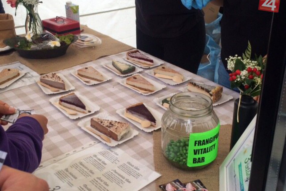 Ilustračný obrázok k článku Tradičné afgánske placky, raw koláče či vegánska pizza. Námestie slobody ponúka gurmánsky zážitok