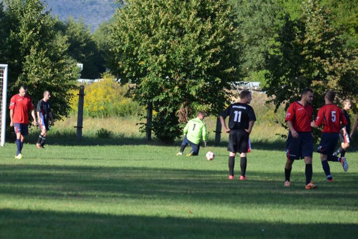 Ilustračný obrázok k článku KOMPLETNÝ PREHĽAD futbalových výsledkov: Takto sa hralo cez víkend v okrese + FOTO