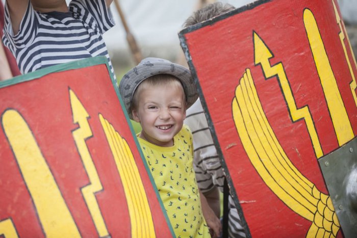 Ilustračný obrázok k článku Užite si tanec a o spoznajte starý Rím. Aj o tom budú Rímske hry 2015 v Rusovciach