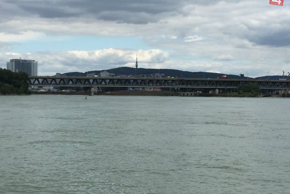 Ilustračný obrázok k článku V Dunaji našli mŕtveho muža