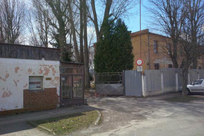 Ilustračný obrázok k článku Komisia na vytvorenie podmienok pre predaj kasární: Kto v nej bude sedieť?