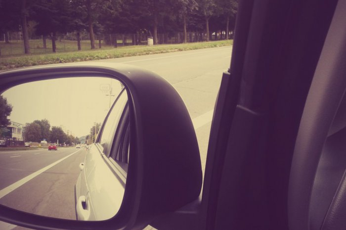 Ilustračný obrázok k článku Chystáte sa na cesty? Na týchto neoznačených autách bude na vodičov dohliadať polícia