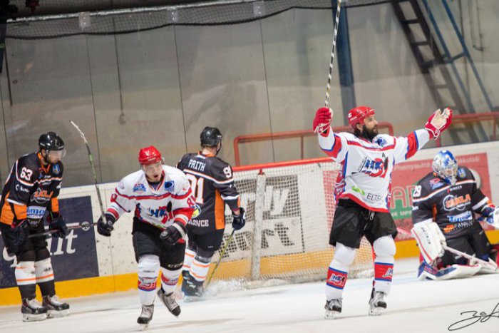 Ilustračný obrázok k článku Napínavý zápas až do konca: Liptáci zdolali na domácom ľade Michalovce VIDEO