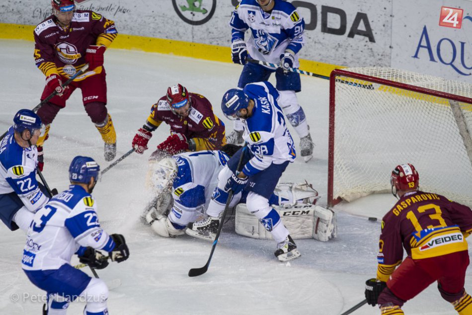 Ilustračný obrázok k článku Poprad na Trenčín nestačil: Dukla o výsledku  rozhodla v druhej tretine