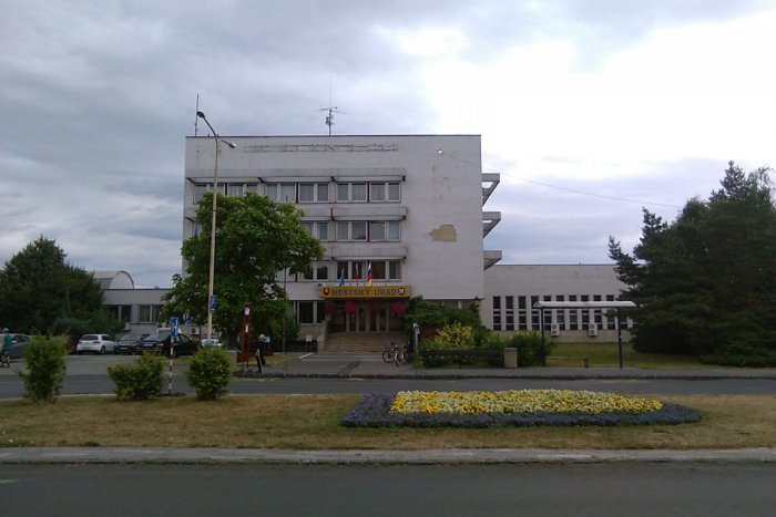 Ilustračný obrázok k článku Lučenec chce vlastné logo, vyhlásilo súťaž: Na víťaza čaká finančná odmena