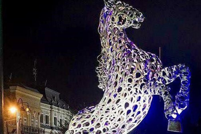 Ilustračný obrázok k článku Vráti sa do Prešova kôň PreMo? Prečítajte si, s čím prišiel exprimátor Hagyari na svojom facebooku